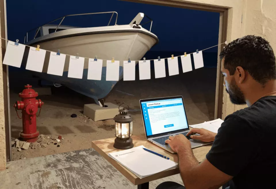 an Arab man in his early 30s choosing the next IELTS prep step online