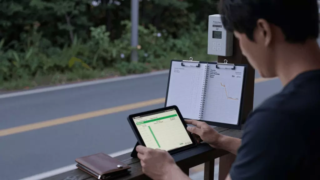 a Korean woman in her late 20s working through 안정화