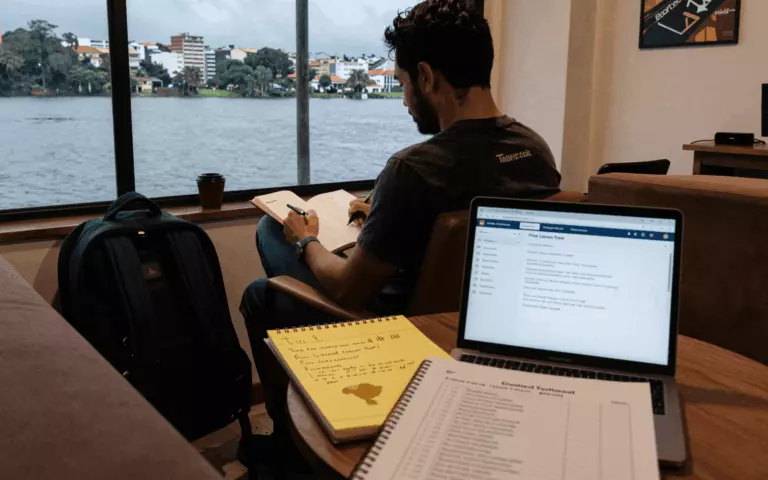 Como escolher o melhor curso on-line do IELTS