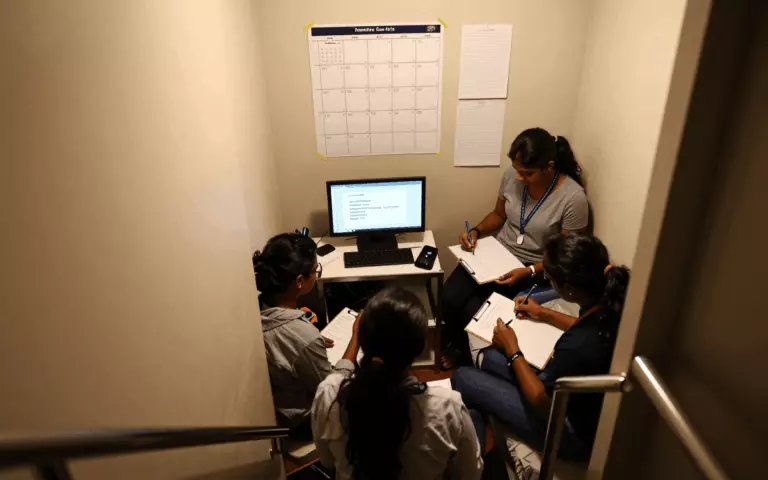 IELTS ලිවීමේ පාඨමාලාව
