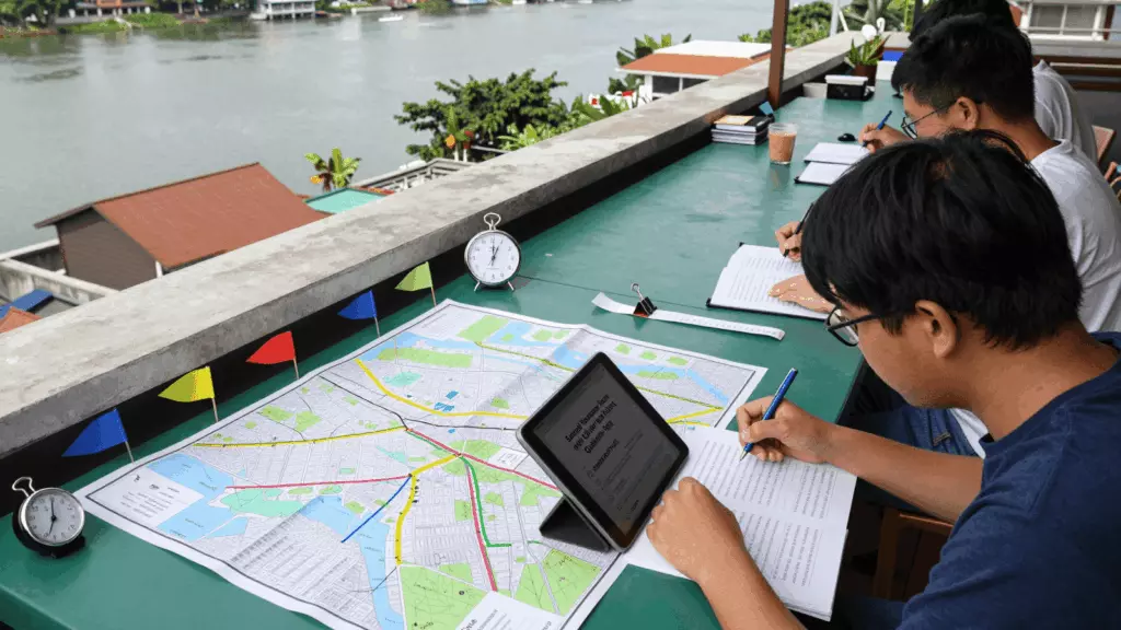 a Thai woman in her late 20s working through ทดสอบใหม่