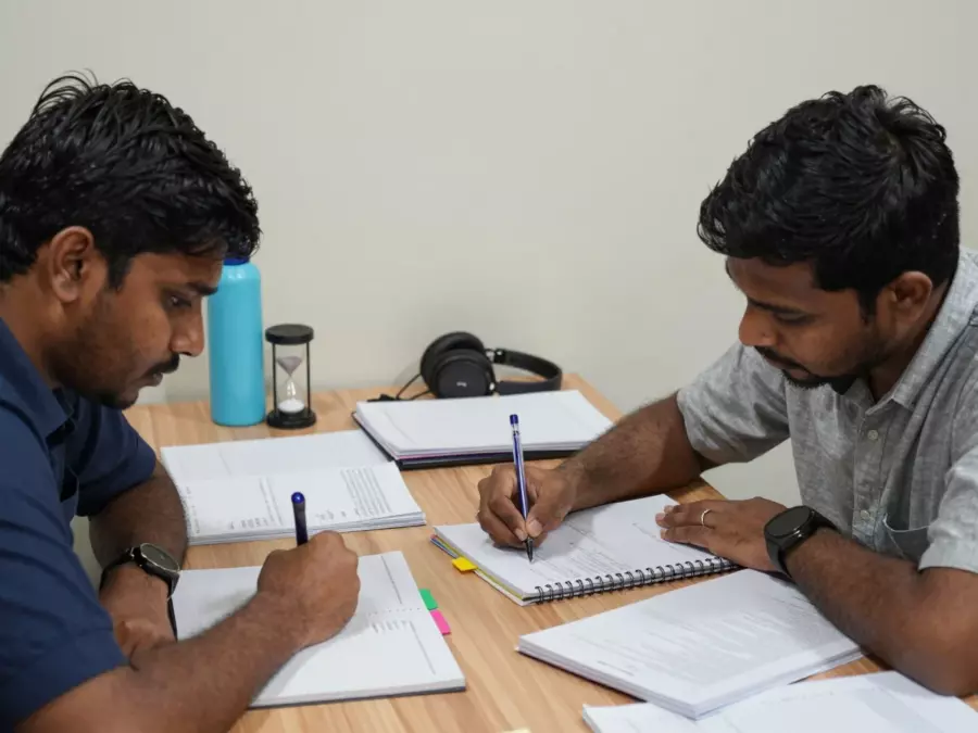 ইস্যু বিভাগ এবং অগ্রাধিকার সহ IELTS লেখার রিভিশন লগ