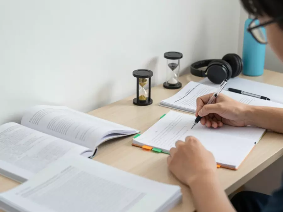 Kế hoạch bài luận IELTS Task 2 với kiểm tra luận điểm và đoạn thân bài